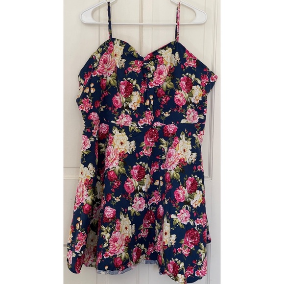 Feldie Dresses & Skirts - Feldie XXXL Dress